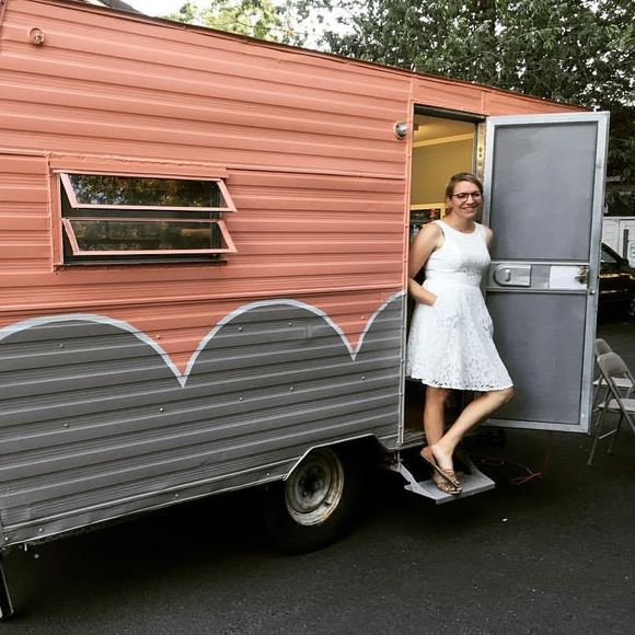 Meet your Posher, Jennifer - Picture 1 of 1